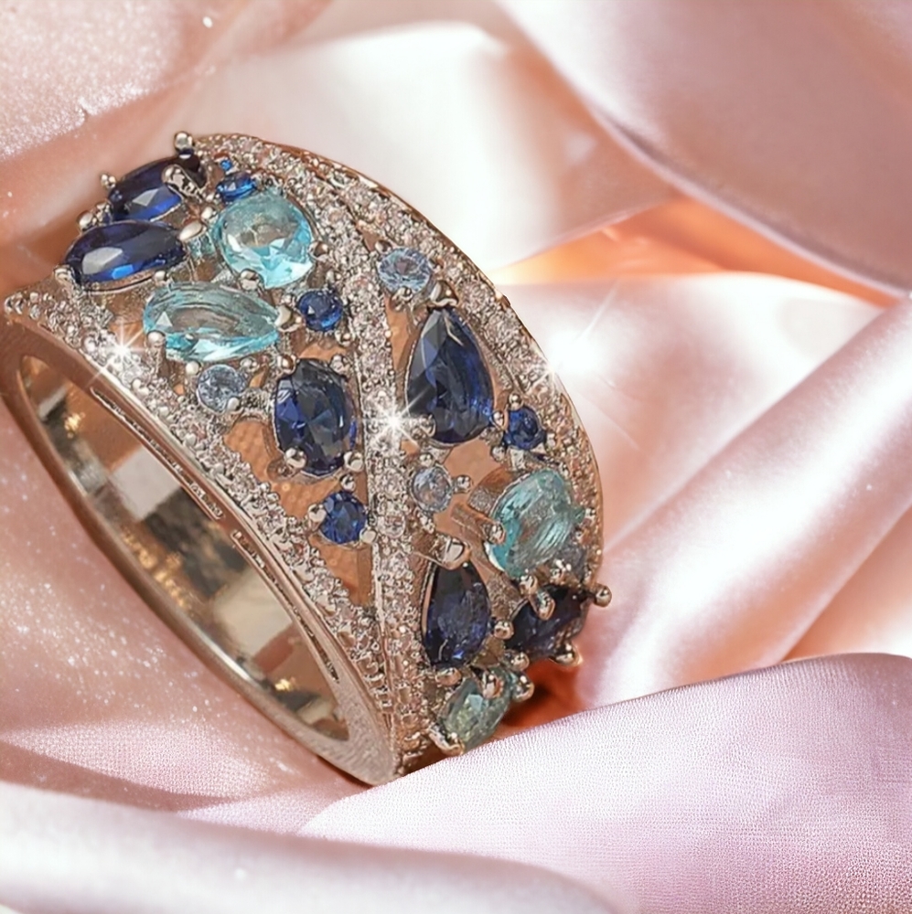 Blue Topaz Ring - Picture 9 of 11
